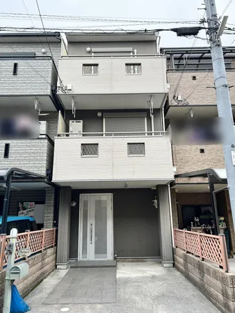 建物面積：約93.96平米（約28.4坪）3LDKの間取り