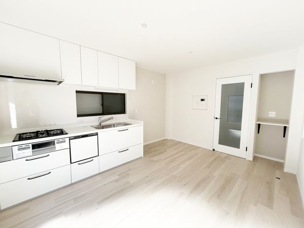 大阪市港区三先1丁目 室内 大阪市港区三先1丁目 室内