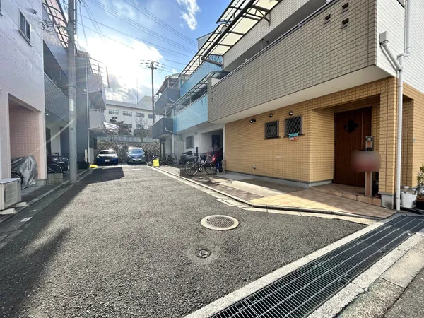 南東側幅員約4.0ｍに接道