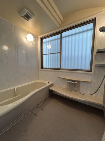 バス（2階）