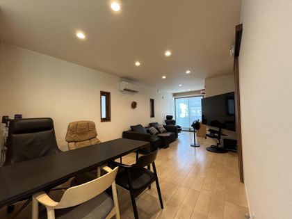 高石市千代田二丁目 リビング