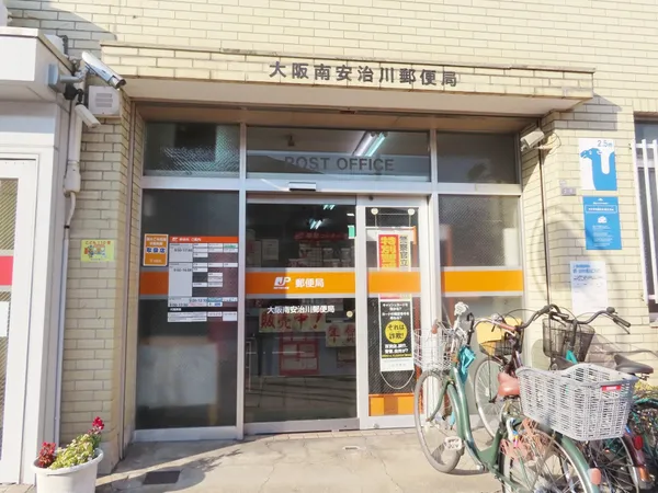 徒歩7分。