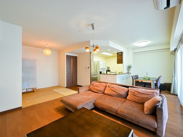 阿波座ライズタワーズマーク20 リビング