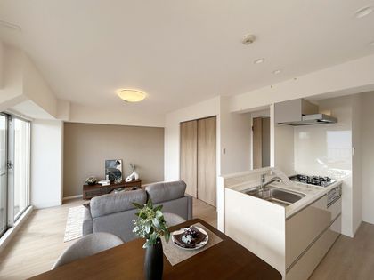 ファミリープラザ朝潮橋 B館 リビング