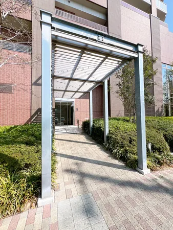 駐輪場出入口でございます。