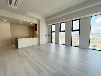 ザ・パークハウス 大阪梅田タワー リビング