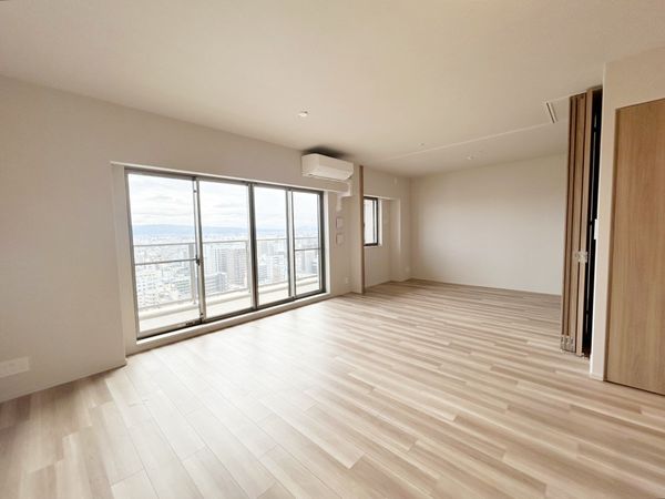 リバーガーデン四天王寺 リビング