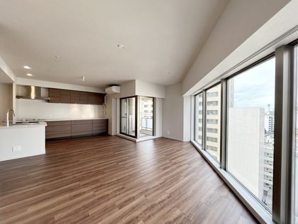 リバーガーデン四天王寺 リビング