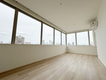 ジオタワー南堀江 リビング