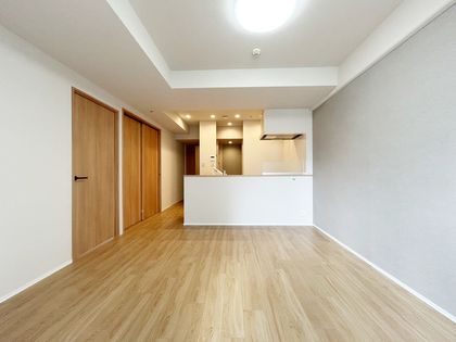 エルベロワイヤル壱六 リビング