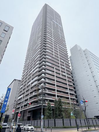 ローレルタワー堺筋本町 外観