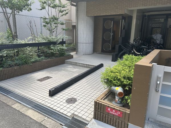 大阪市西区立売堀1丁目マンション【コスモリード大阪本町】 エントランス 大阪市西区立売堀1丁目マンション【コスモリード大阪本町】 エントランス