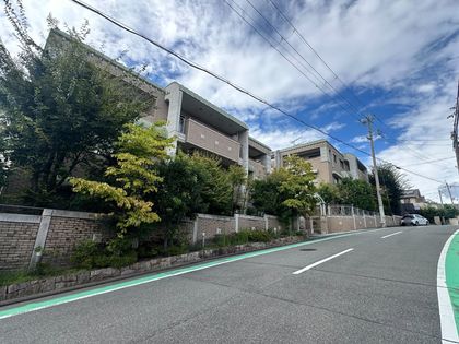 西宮市甲陽園東山町マンション【グランパラッシオ甲陽園】 外観