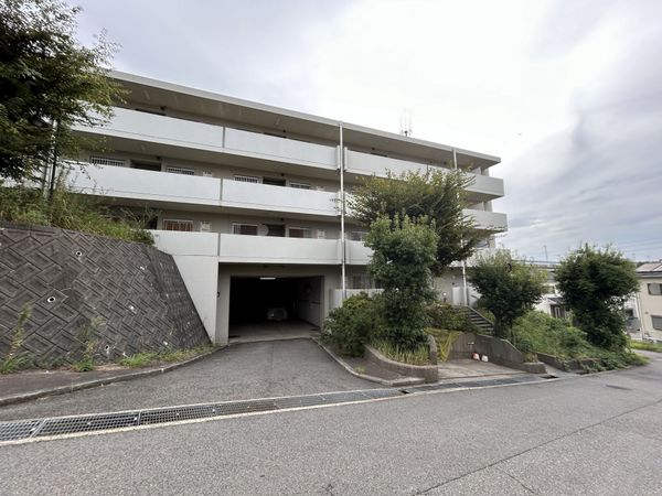 神戸市垂水区桃山台二丁目マンション【グランディア ミ・アモーレ桃山台】 外観