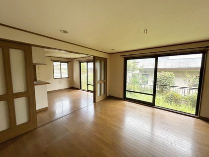 神戸市西区学園東町7丁目 戸建 リビング