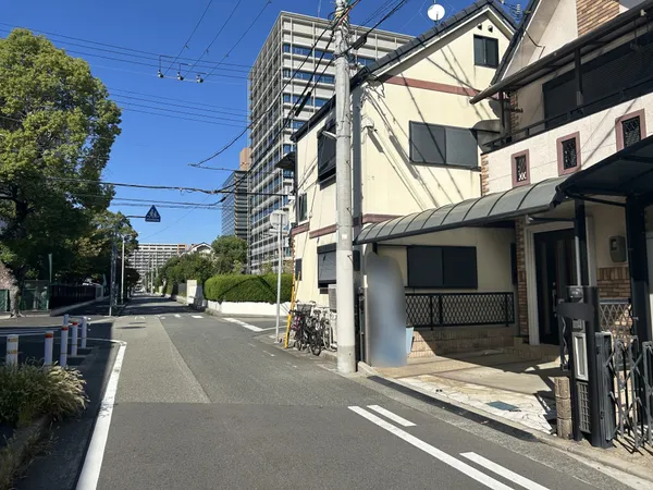 前面道路（北に向いて撮影