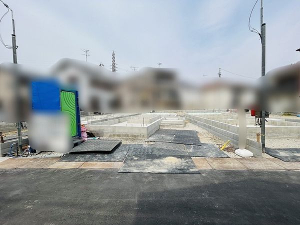 下坂部二丁目 新築 前面道路含む外観 下坂部二丁目 新築 前面道路含む外観