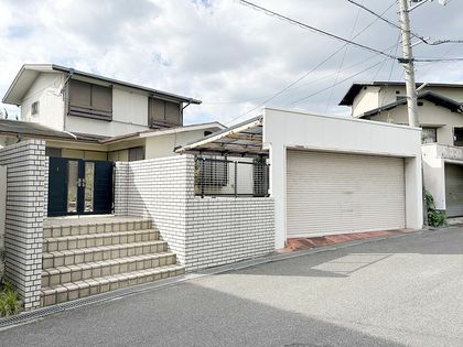 堺市南区高倉台4丁 古家付土地 前面道路含む外観