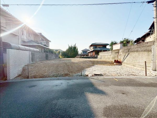 堺市南区高倉台4丁 古家付土地 前面道路含む外観
