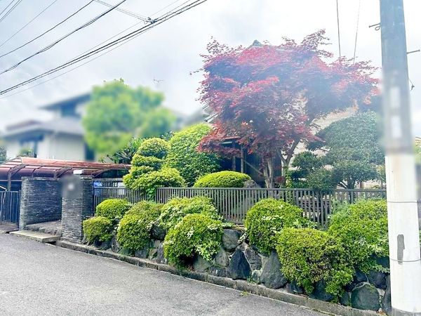 富田林市寺池台1丁目 土地 前面道路含む外観