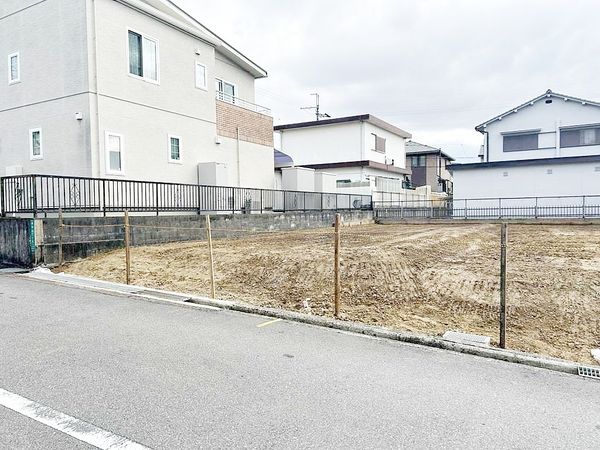 堺市南区晴美台二丁 B号地 前面道路含む外観