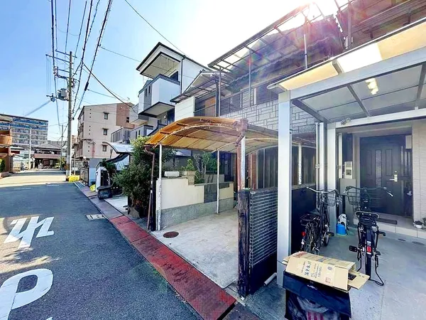 建築条件付き土地ではございません。お好きなハウスメーカー・工務店でご検討いただけます。