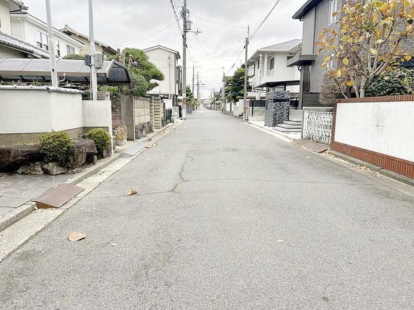 堺市東区日置荘北町1丁 前面道路含む外観 堺市東区日置荘北町1丁 前面道路含む外観