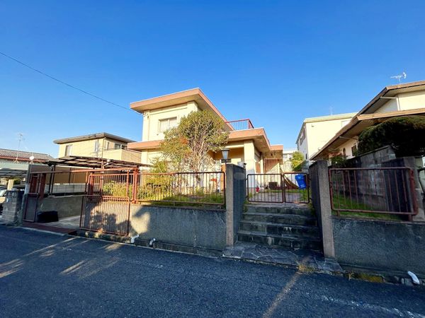 富田林市久野喜台二丁目 古家付土地 土地写真 富田林市久野喜台二丁目 古家付土地 土地写真