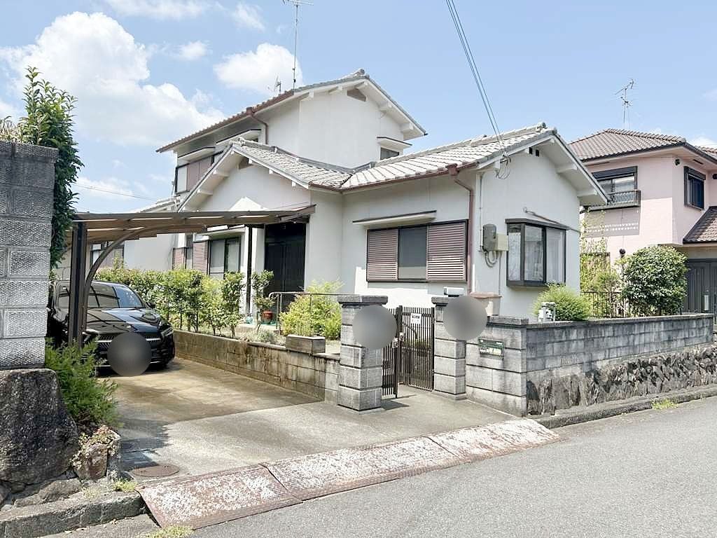 前面道路含む外観