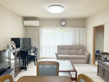 和泉市光明台1丁目 リビング