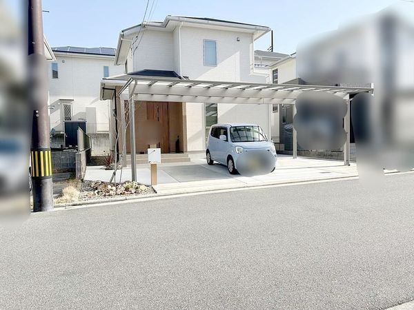 堺市南区逆瀬川 前面道路含む外観