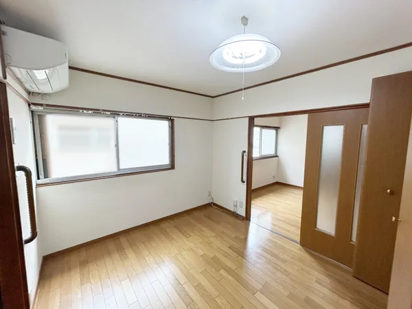 南西・南東角地のため陽当たり良好です。