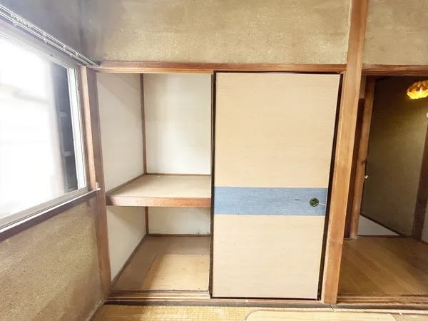 2階北側和室収納になります。