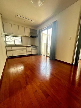 貝塚市澤 リビング 貝塚市澤 リビング