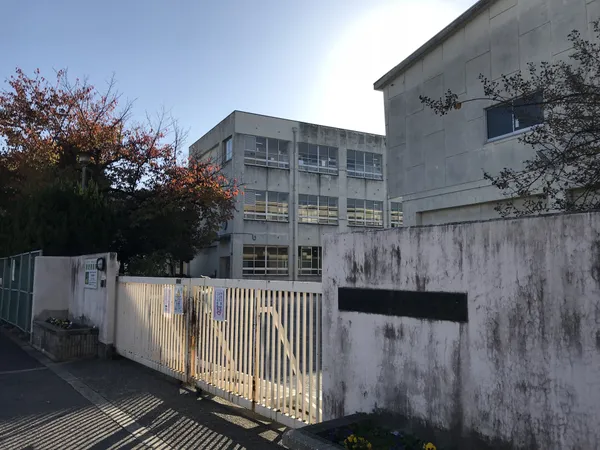 徒歩7分。