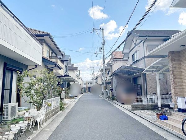 和泉市葛の葉町3丁目 前面道路含む外観 和泉市葛の葉町3丁目 前面道路含む外観