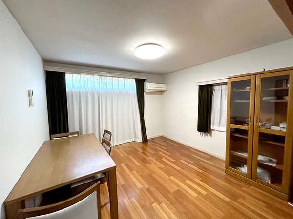 堺市西区上野芝向ヶ丘町3丁 リビング 堺市西区上野芝向ヶ丘町3丁 リビング