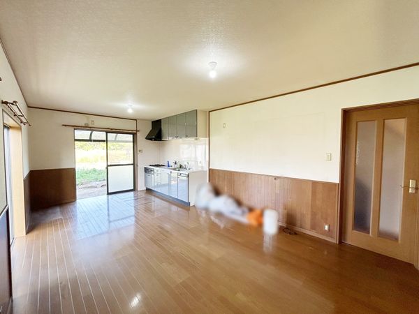富田林市錦織東1丁目 リビング