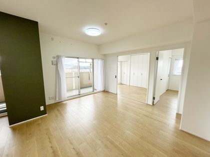 シャルマンフジマイセレクトなかもず駅前ハートクロス リビング