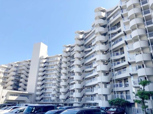 クローバーハイツ上野芝 外観