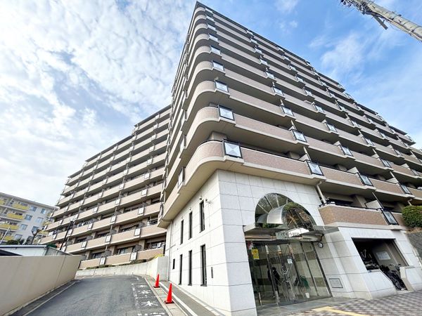 アンビエント金剛東ガーデンコート 外観