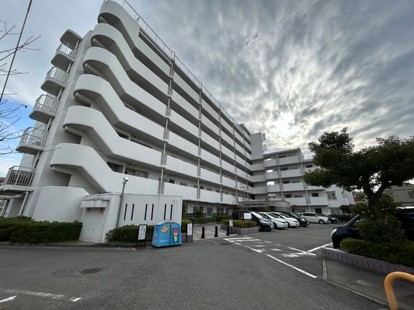 狭山パークホームズ 外観