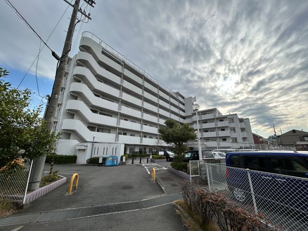狭山パークホームズ 外観