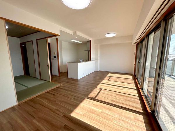 グランシスフォート中百舌鳥 3番館 リビング グランシスフォート中百舌鳥 3番館 リビング