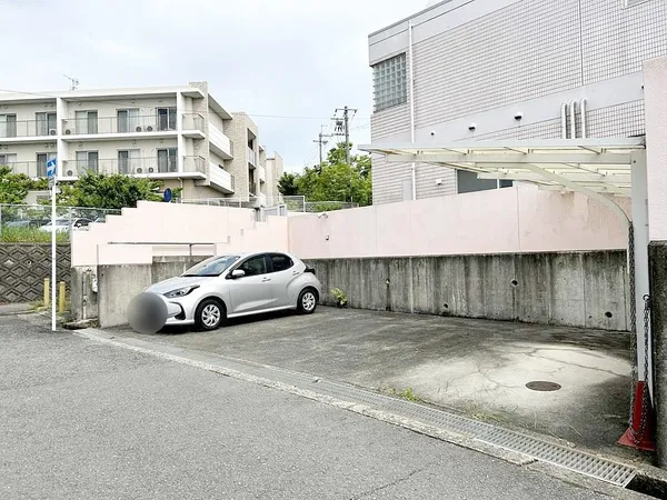 北側駐車スペース
