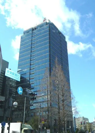 堺市役所徒歩12分。