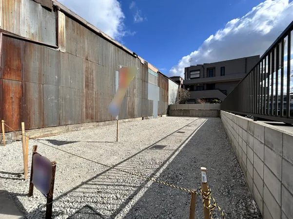 建築条件付き宅地販売ではございません。