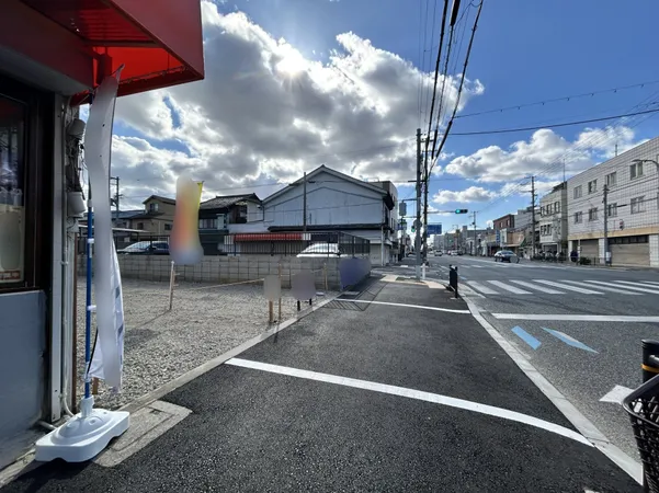 前面道路幅員約21ｍございます。