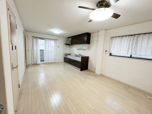 堺市堺区東湊町4丁 リビング 堺市堺区東湊町4丁 リビング