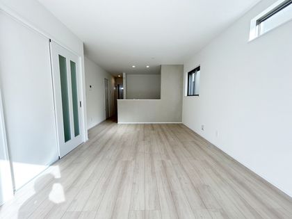 高石市羽衣5丁目 A号棟 リビング